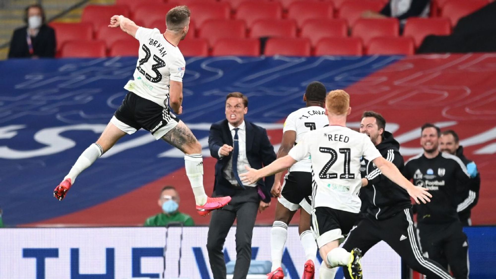 从挥拍到逐 从挥拍到逐