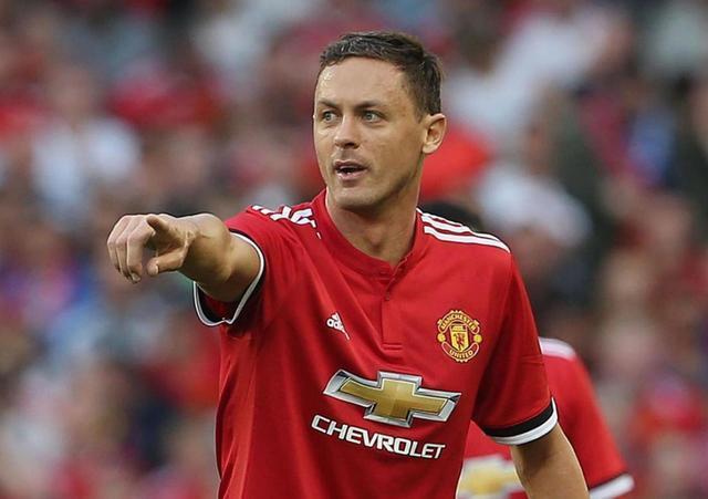 从滑雪场馆 从滑雪场馆